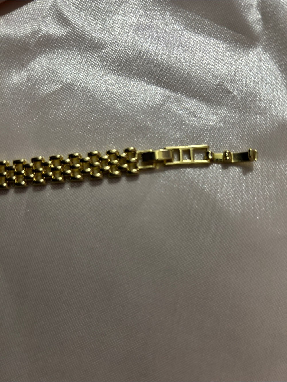 Adina Eden Gold Link Bracelet with Pale Lilac Oval Crystal In a CZ Halo Setting - Picture 5 of 6
